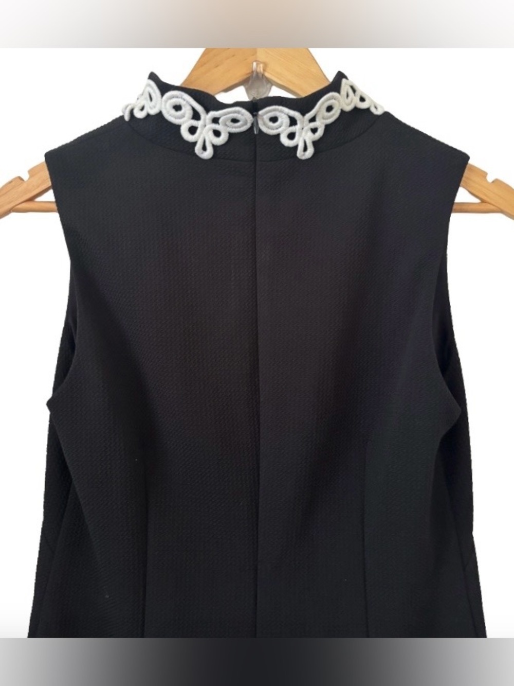 Vince Camuto blk pique knt slvlss sheath drss w wht trm SZ 6 old money Classic - Picture 5 of 8